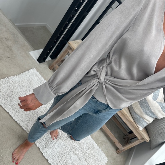 Miss love silver gray wrap long sleeve v neck blouse top business casual NWT M - Picture 7 of 15